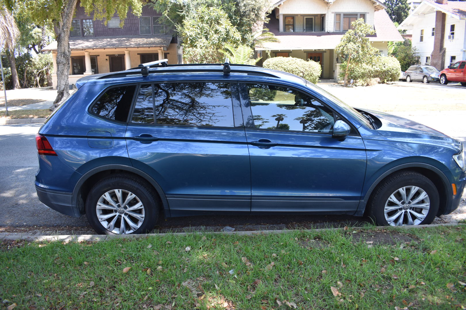 Used 2018 Volkswagen Tiguan S FWD image 9
