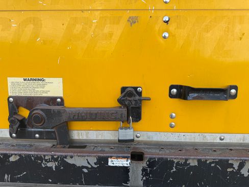 Used 2018 GMC Savana 3500 Extended w/ Driver Convenience Package image 26