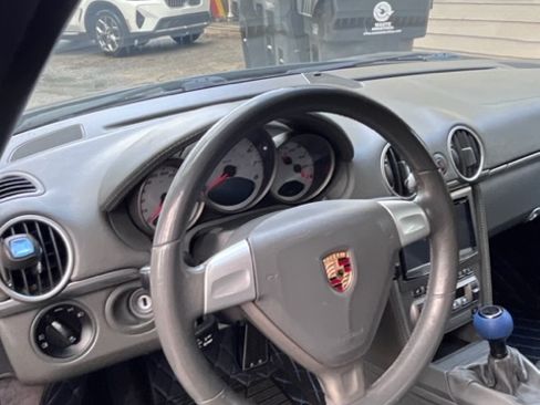 Used 2005 Porsche Boxster S image 21