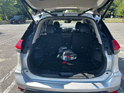 Used 2018 Nissan Rogue SL FWD image 6