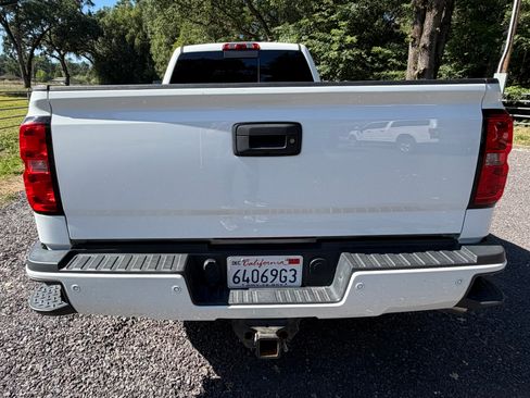 Used 2016 GMC Sierra 3500 Denali w/ Duramax Plus Package AWD/4WD image 9