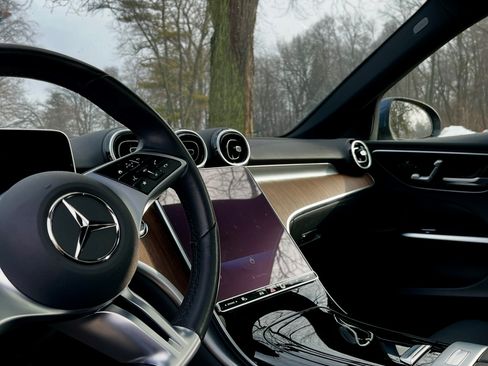 Used 2024 Mercedes-Benz C 300 C 300 4MATIC Sedan 4D image 10