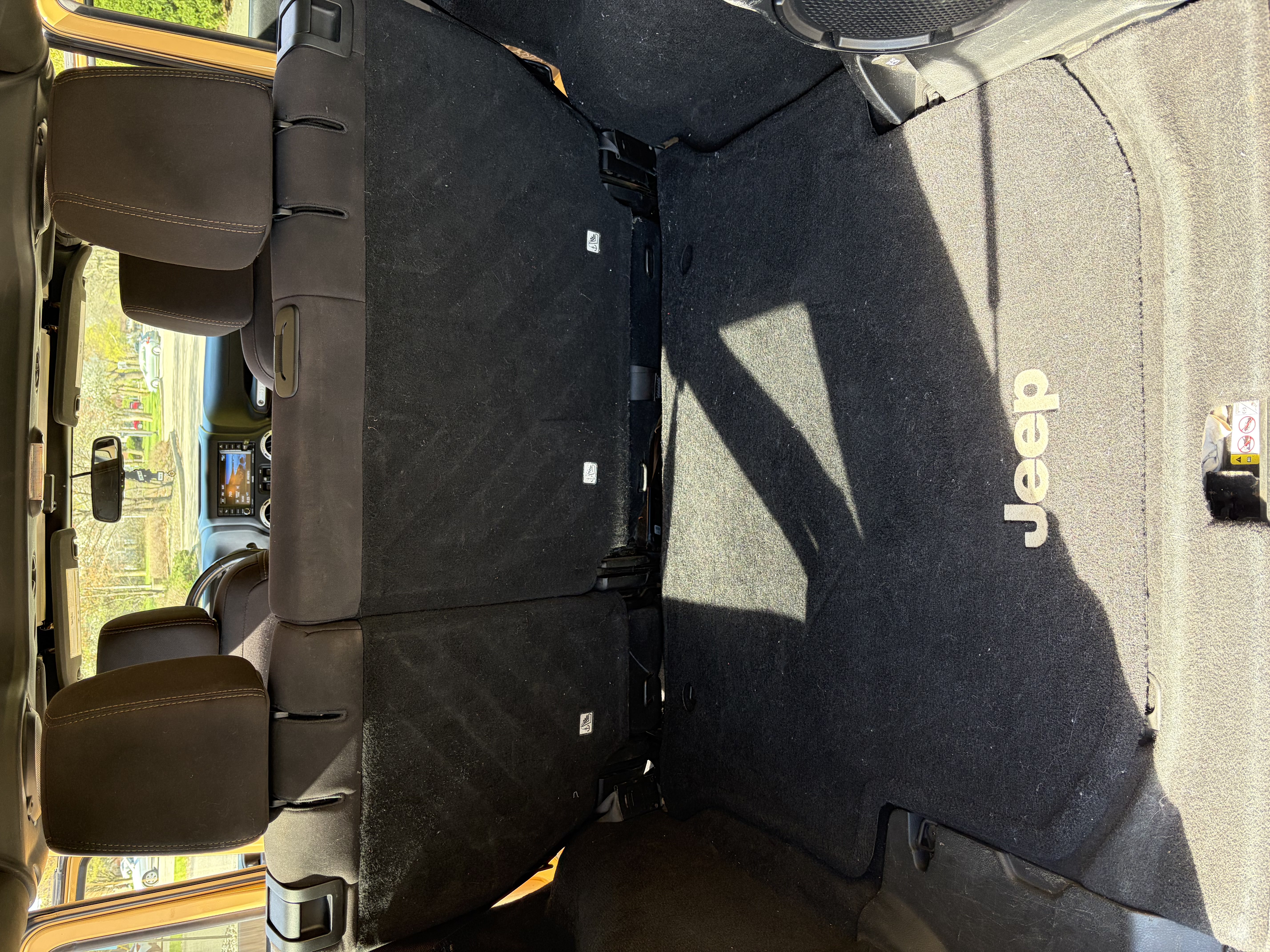 Used 2013 Jeep Wrangler Unlimited Sahara w/ Connectivity Group AWD/4WD image 22