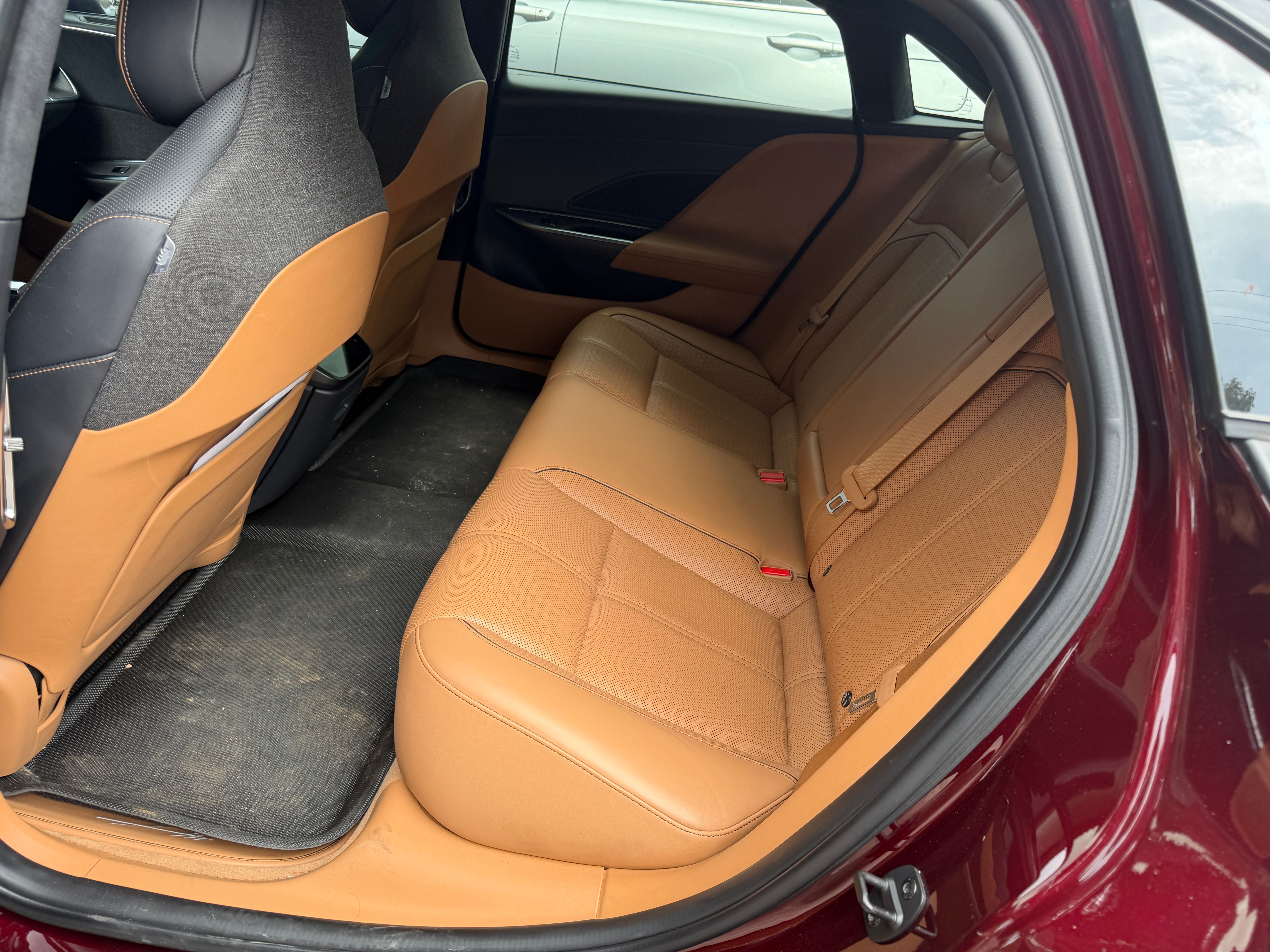 Used 2022 Lucid Air Grand Touring AWD/4WD image 14