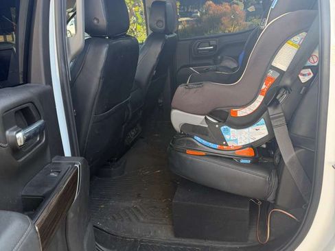 Used 2021 Chevrolet Silverado 1500 RST image 6