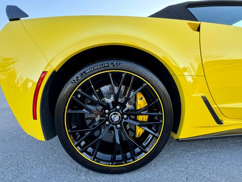 Used 2016 Chevrolet Corvette Z06 w/ C7.r Special Edition image 9