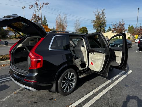 Used 2019 Volvo XC90 T6 Momentum w/ Advanced Package image 18
