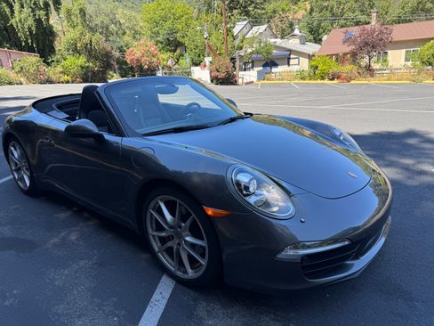 Used 2014 Porsche 911 Carrera S RWD image 8