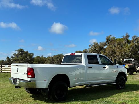 Used 2015 RAM 3500 Tradesman w/ Chrome Appearance Group image 5