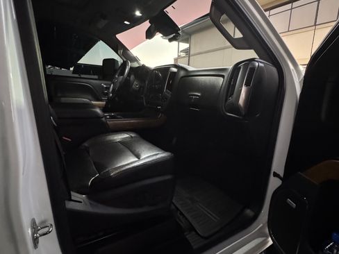 Used 2016 Chevrolet Silverado 2500 LTZ w/ Duramax Plus Package image 13