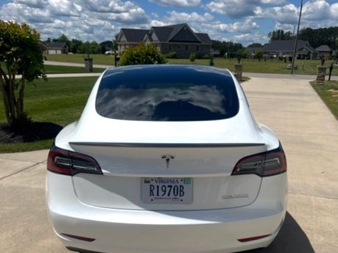 Used 2023 Tesla Model 3 Performance AWD/4WD image 18
