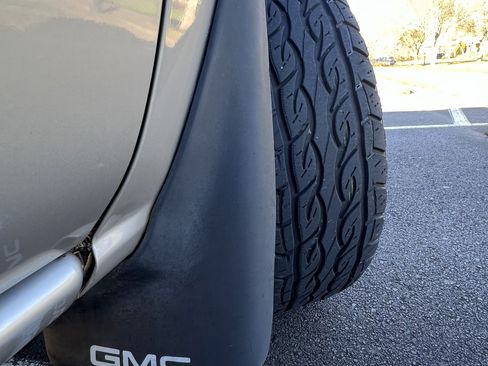 Used 2004 GMC Sierra 1500 Denali image 28