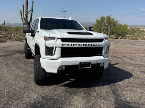 Used 2022 Chevrolet Silverado 2500 LTZ w/ LTZ Plus Package AWD/4WD image 5