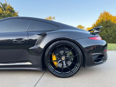 Used 2014 Porsche 911 Turbo S AWD/4WD image 14