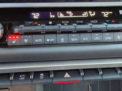 Used 2023 Toyota Sequoia Limited image 24