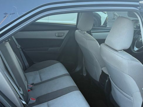 Used 2018 Toyota Corolla LE image 11