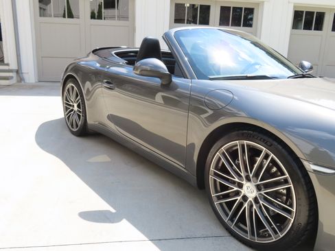 Used 2017 Porsche 911 Carrera RWD image 9