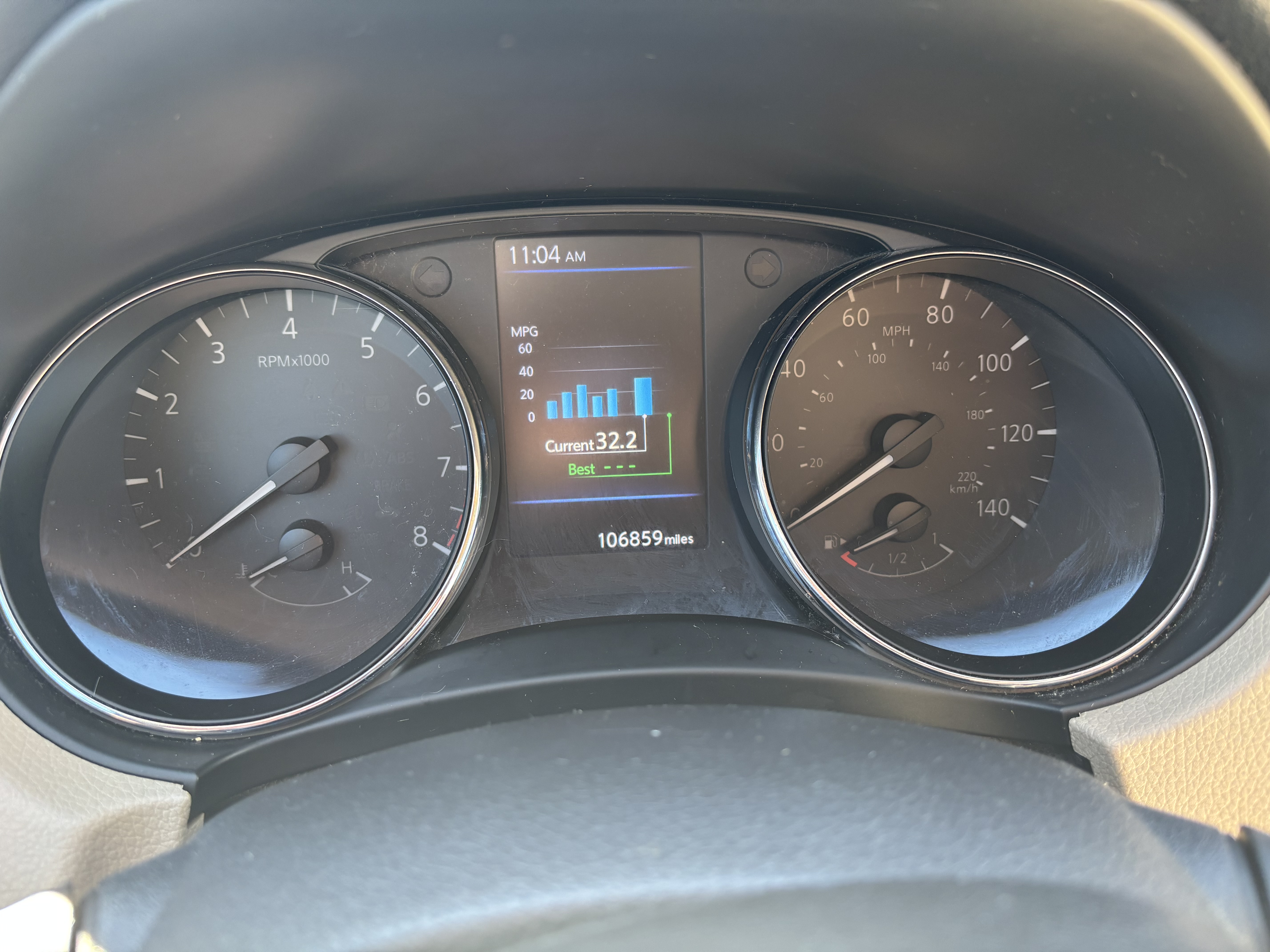 Used 2018 Nissan Rogue SV AWD/4WD image 15