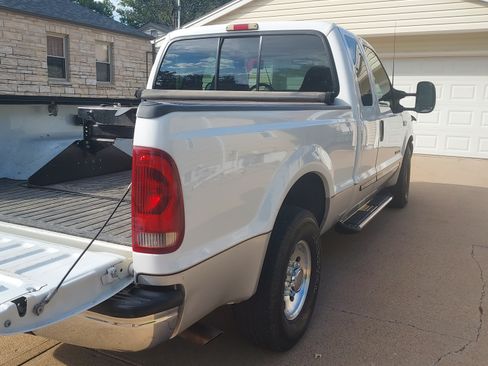 Used 2000 Ford F250 2WD SuperCab Super Duty image 4