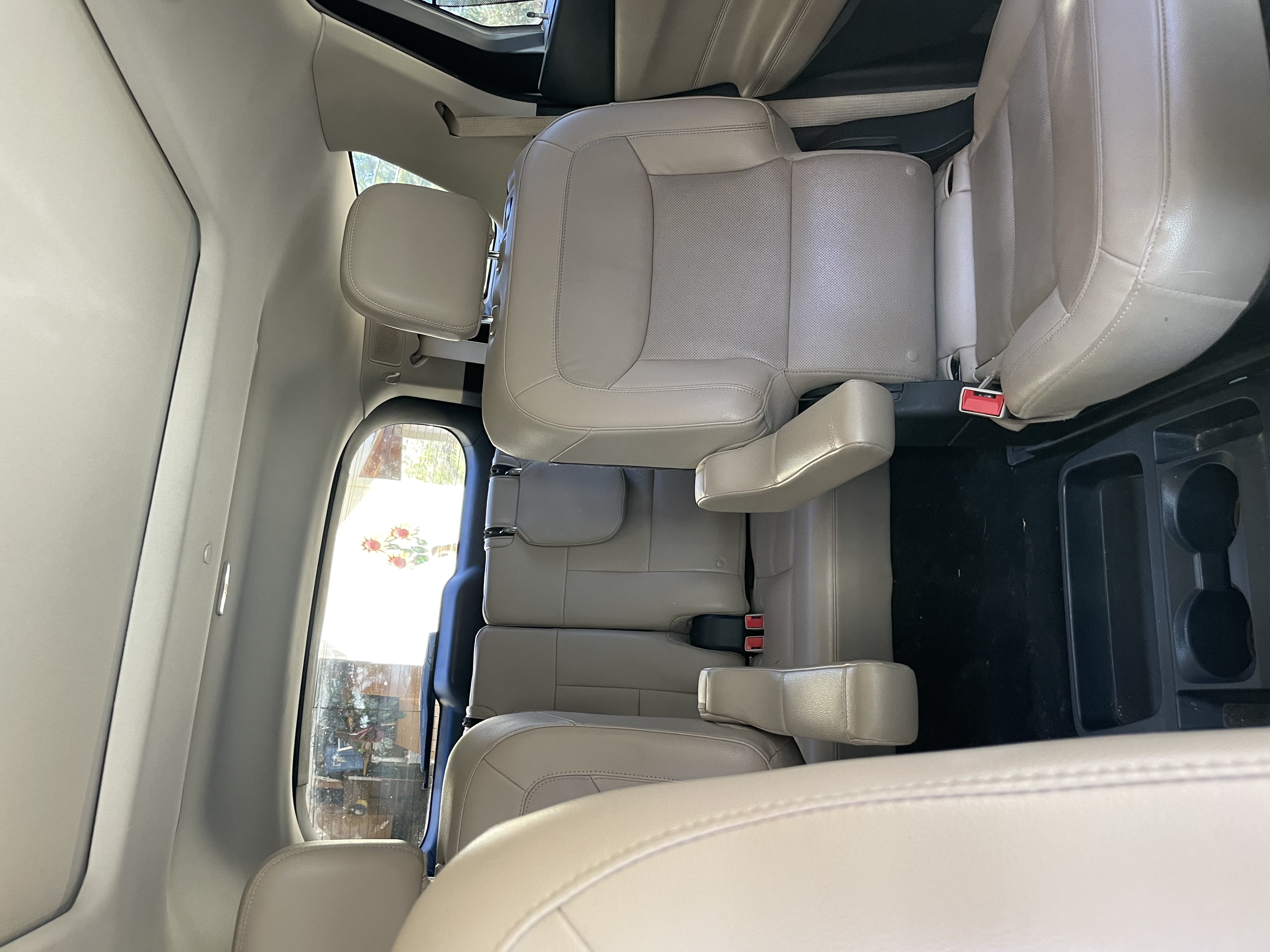 Used 2020 Ford Explorer Limited w/ Hybrid Equipment Group 310A RWD image 21