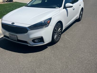Used 2019 Kia Cadenza Premium