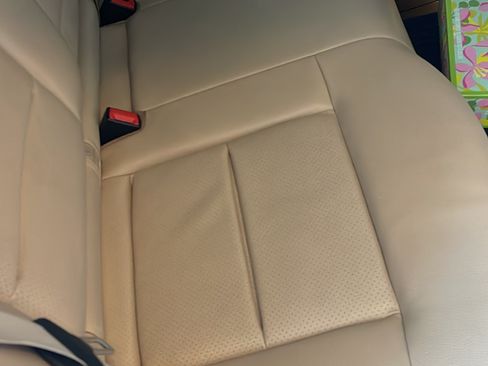 Used 2014 Mercedes-Benz E 350 Sedan image 8