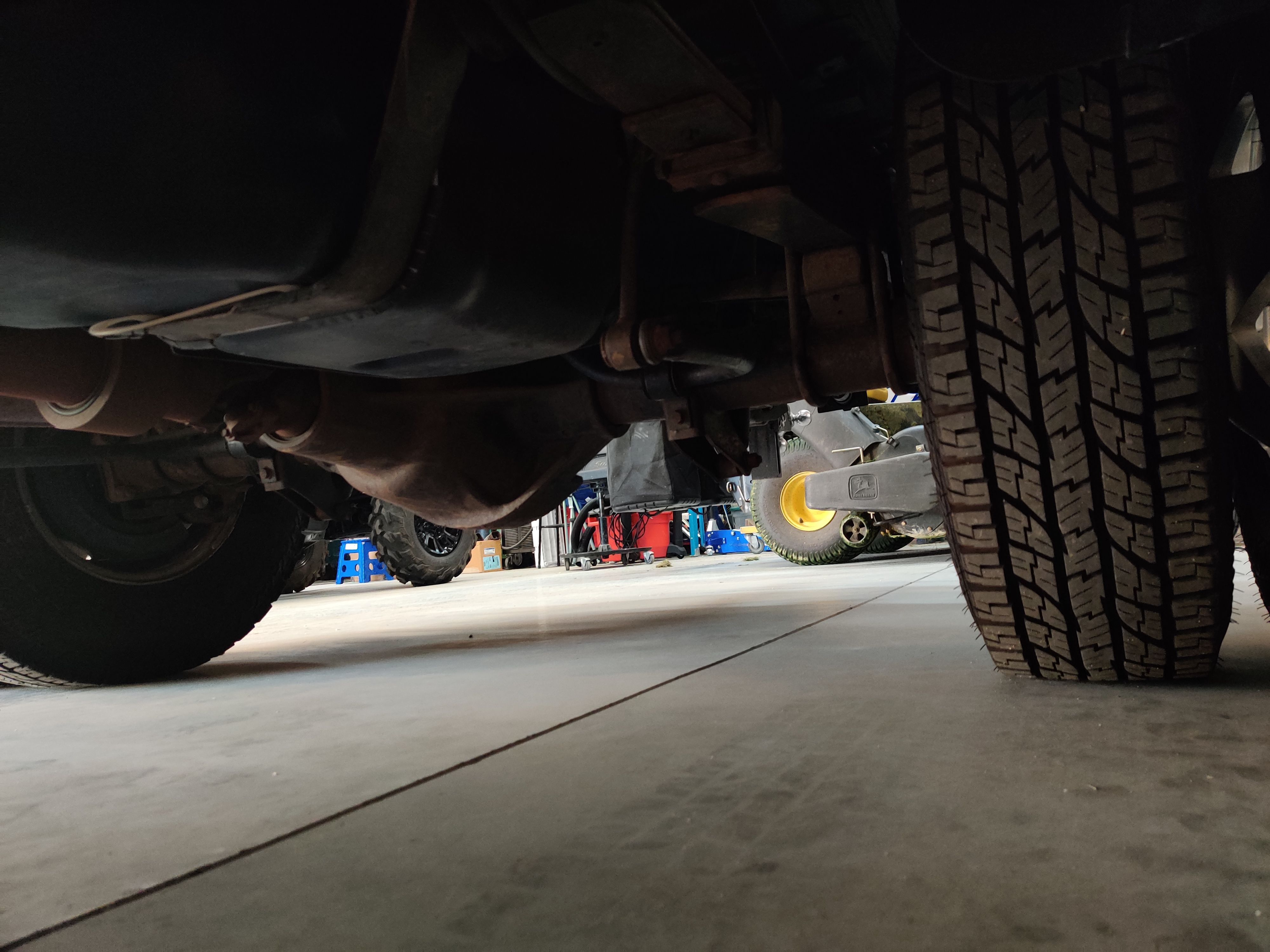 Used 2000 Ford F350 4x4 Crew Cab DRW Super Duty image 17