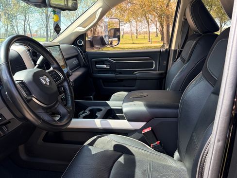 Used 2022 RAM 3500 Laramie image 14