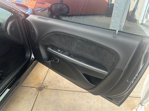 Used 2016 Dodge Challenger SRT Hellcat image 8