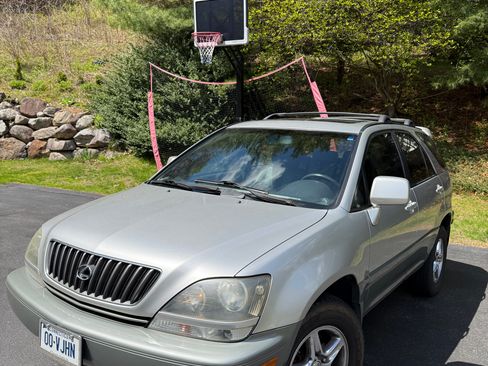 Used 2000 Lexus RX 300 4WD image 2