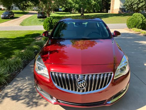 Used 2017 Buick Regal Premium w/ Driver Confidence Package #1 FWD image 8
