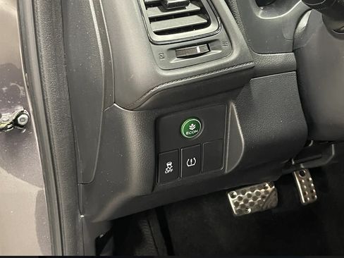 Used 2022 Honda HR-V Sport image 8