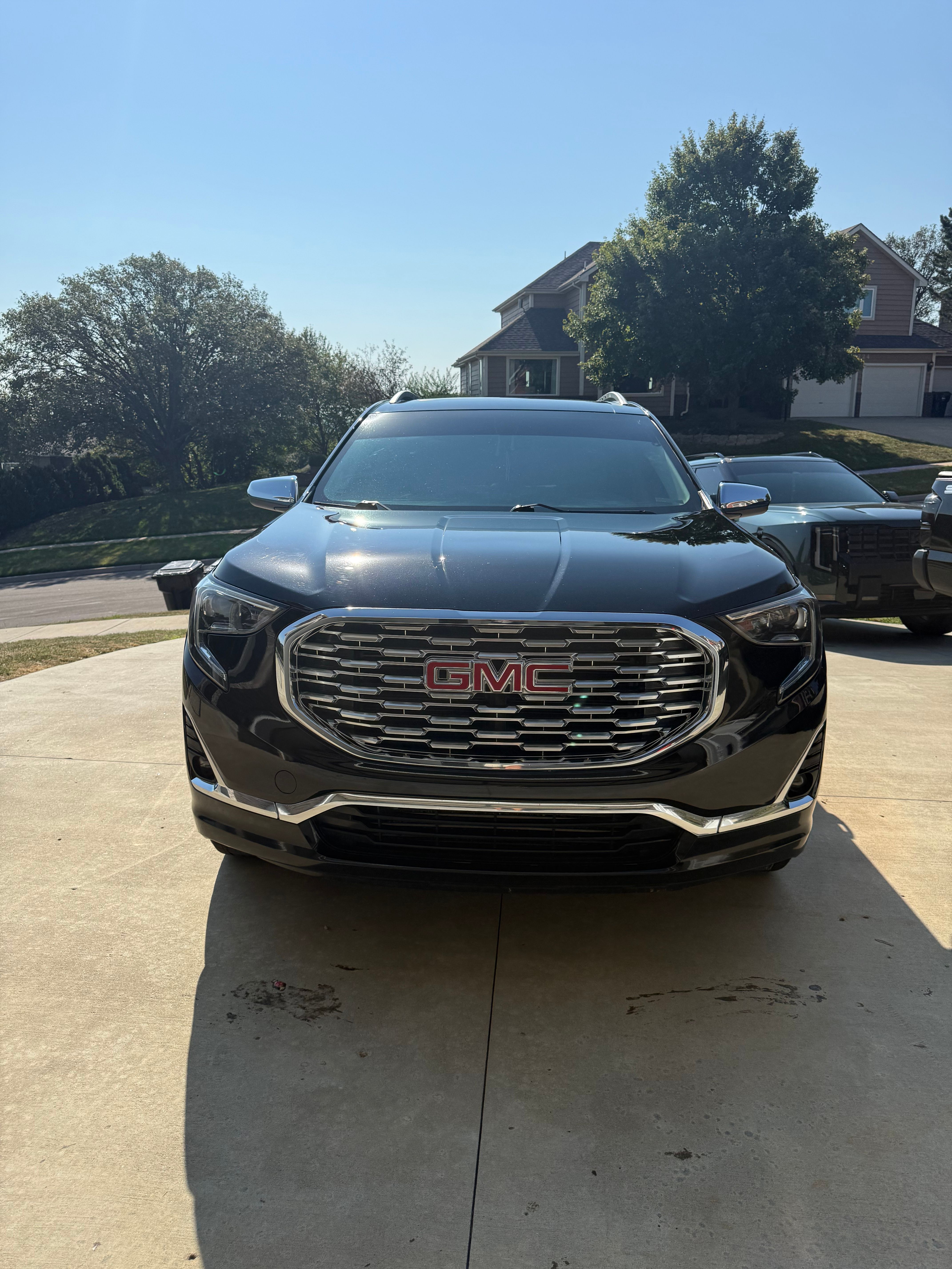 Used 2019 GMC Terrain Denali w/ Comfort Package FWD image 5