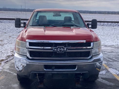 Used 2013 Chevrolet Silverado 2500 W/T w/ Snow Plow Prep Package image 6