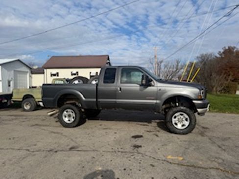 Used 2003 Ford F350 XLT image 10