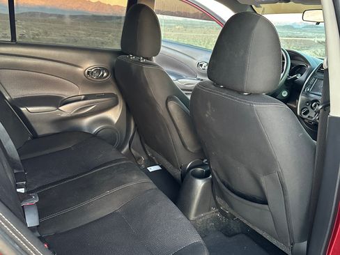 Used 2019 Nissan Versa SV image 10