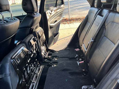 Used 2013 Mercedes-Benz ML 350 ML 350 Sport Utility 4D image 11