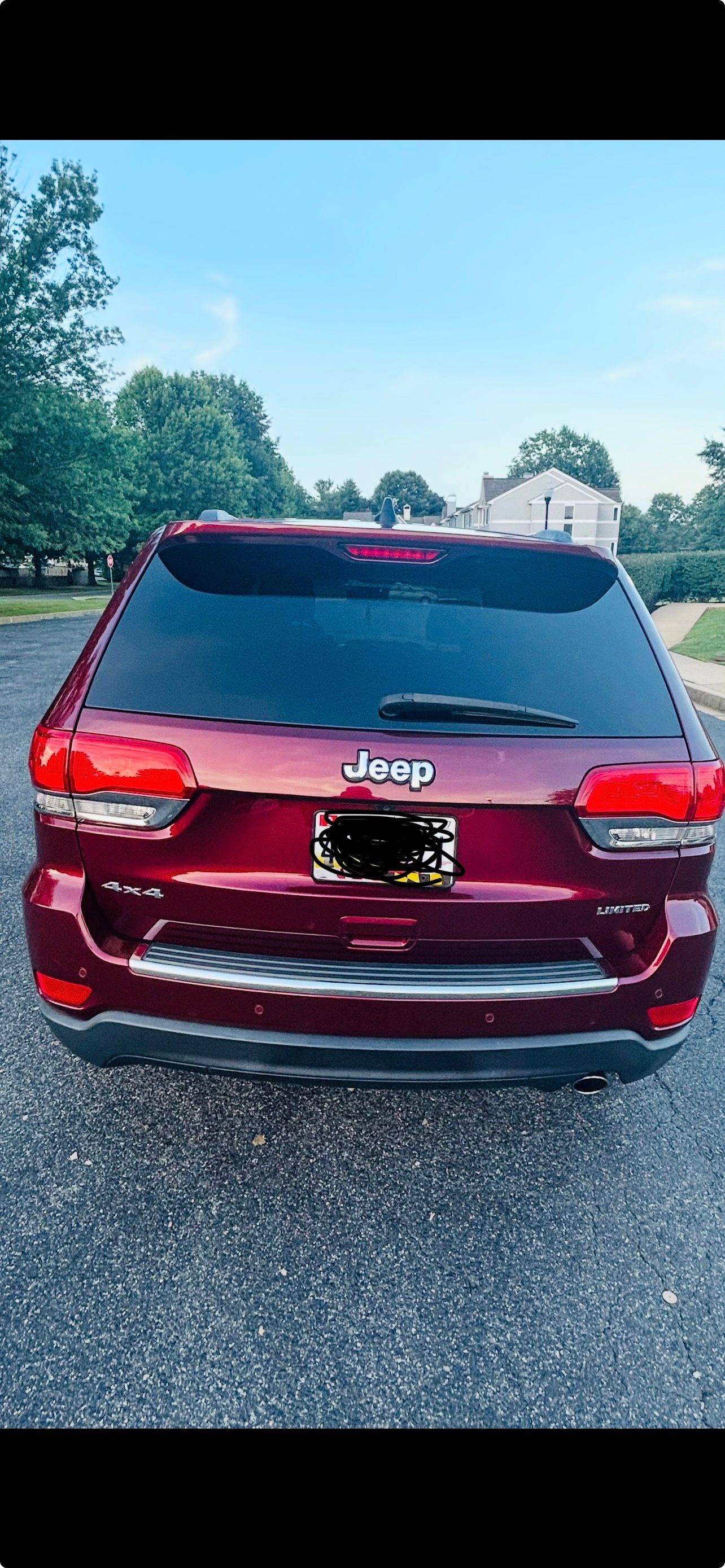 Used 2018 Jeep Grand Cherokee Limited w/ Luxury Group II AWD/4WD image 1