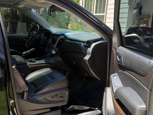 Used 2016 Chevrolet Tahoe LT RWD image 13