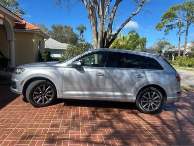 Used 2019 Audi Q7 3.0T Premium Plus AWD/4WD image 1