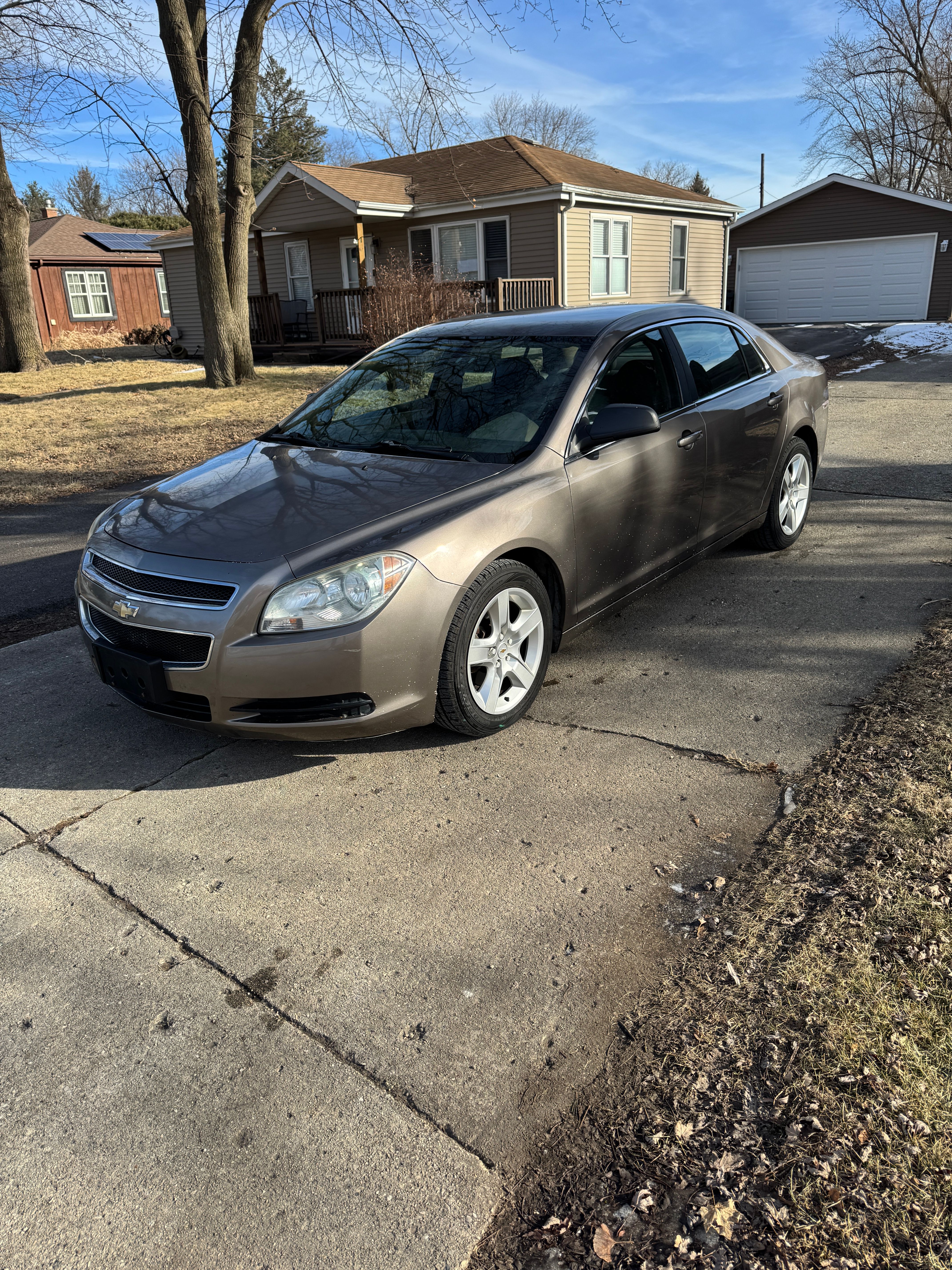 Used 2010 Chevrolet Malibu LS FWD image 8