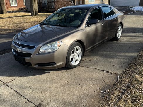 Used 2010 Chevrolet Malibu LS image 8