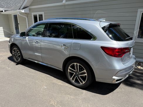 Used 2017 Acura MDX Sport Hybrid w/ Advance Pkg AWD/4WD image 2