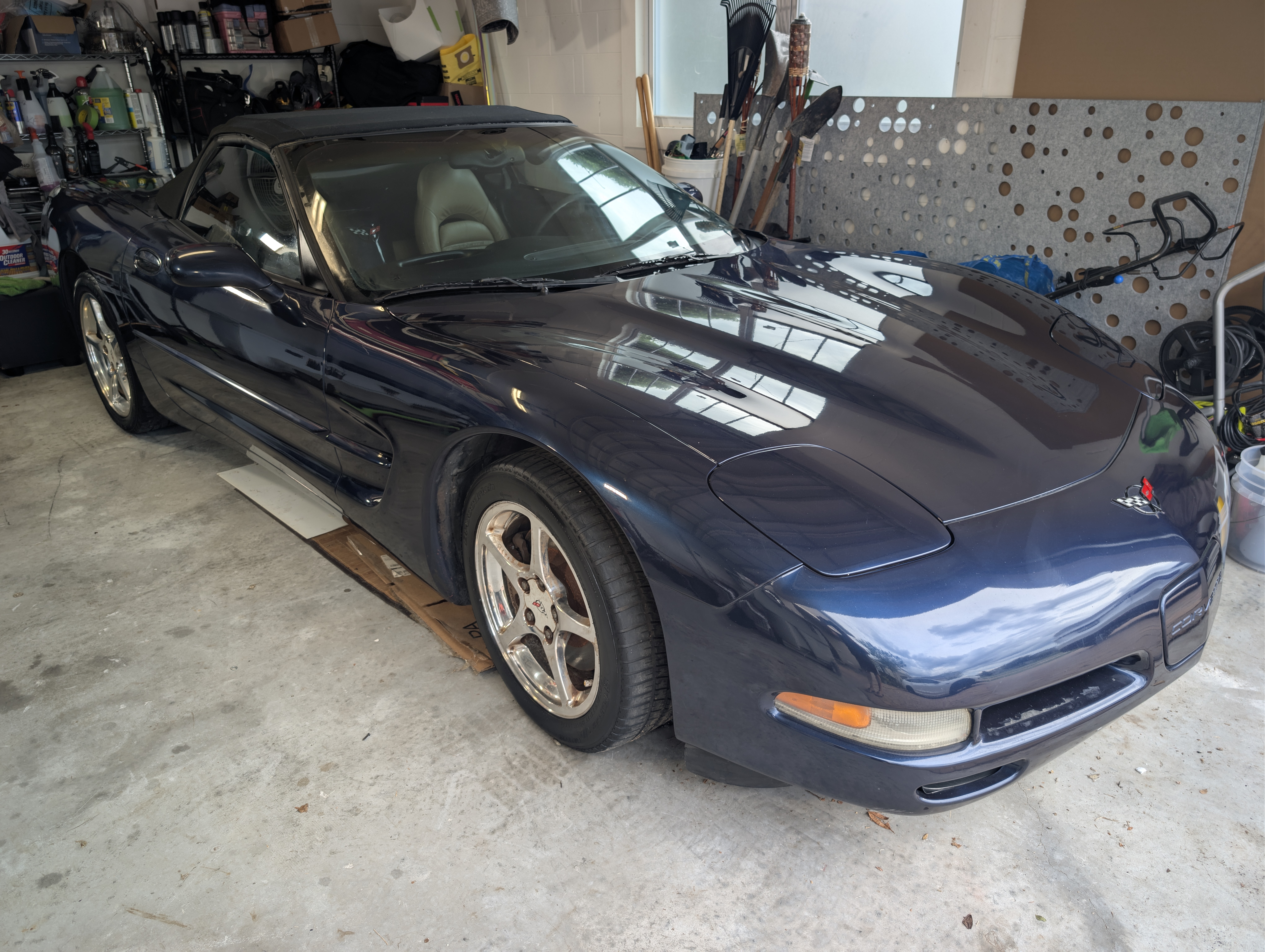 Used 2001 Chevrolet Corvette Convertible w/ Preferred Equipment Group2 RWD image 4