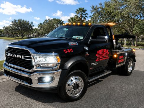 Used 2021 RAM 4500 SLT w/ Quick Order Package 2YG SLT RWD image 7