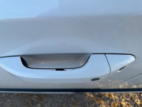 Used 2019 GMC Yukon XL SLT w/ Open Road Package image 9