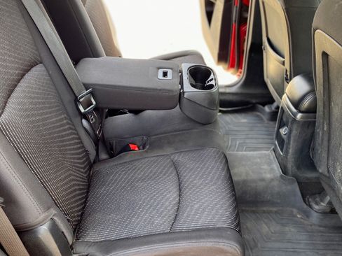 Used 2013 Dodge Journey SXT w/ Flexible Seating Group image 21