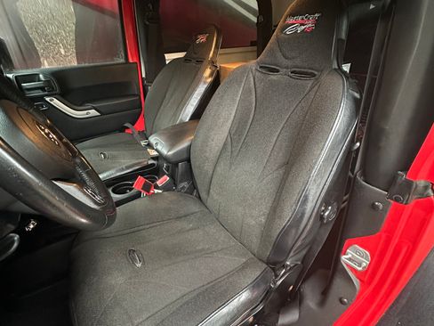 Used 2013 Jeep Wrangler Rubicon w/ PWR Convenience Group image 20