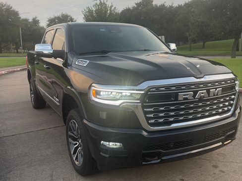 Used 2025 RAM 1500 Limited w/ Off Road Group image 4