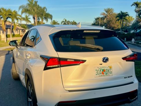 Used 2019 Lexus NX 300h AWD image 10